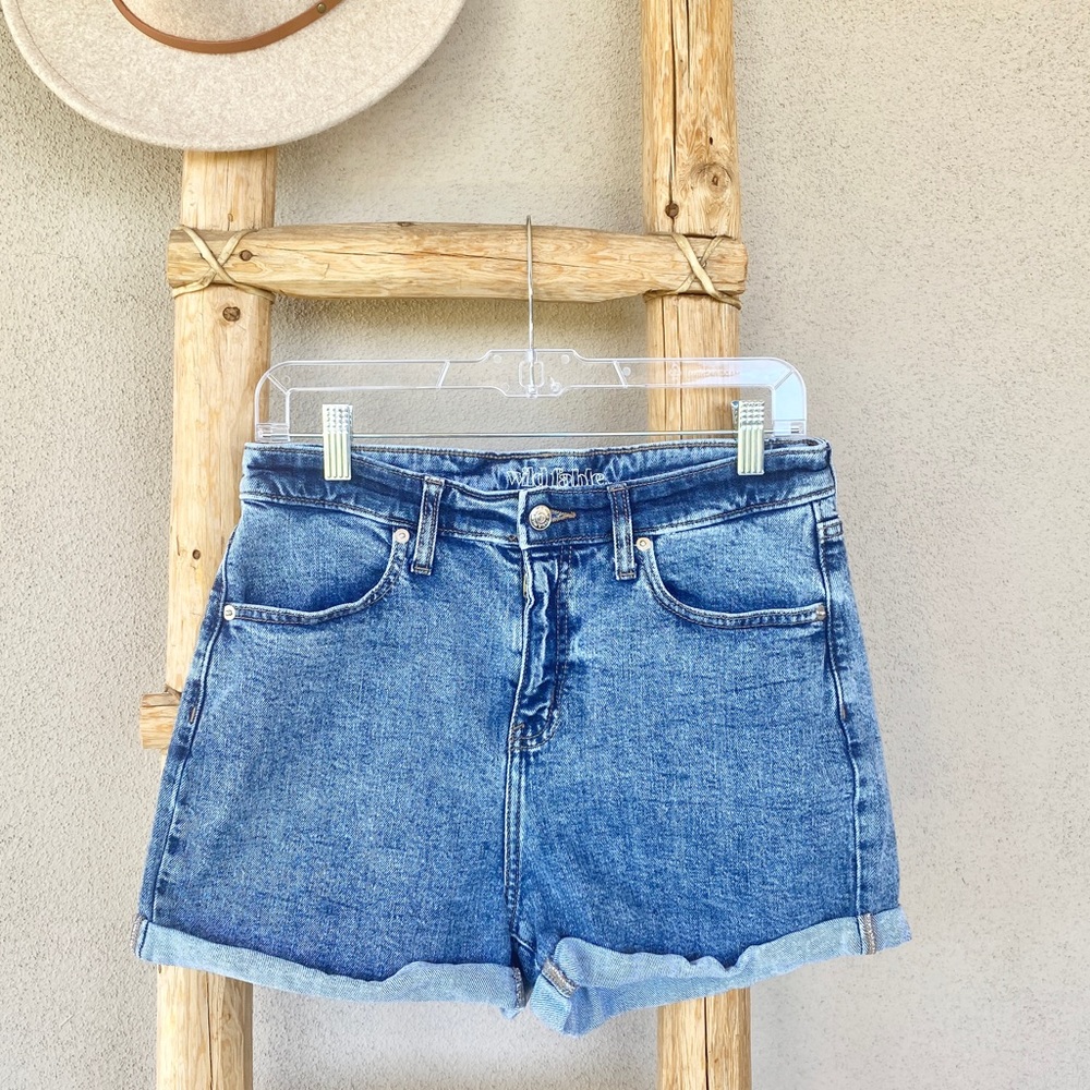 Wild Fable womens denim shorts size 10 / 30R